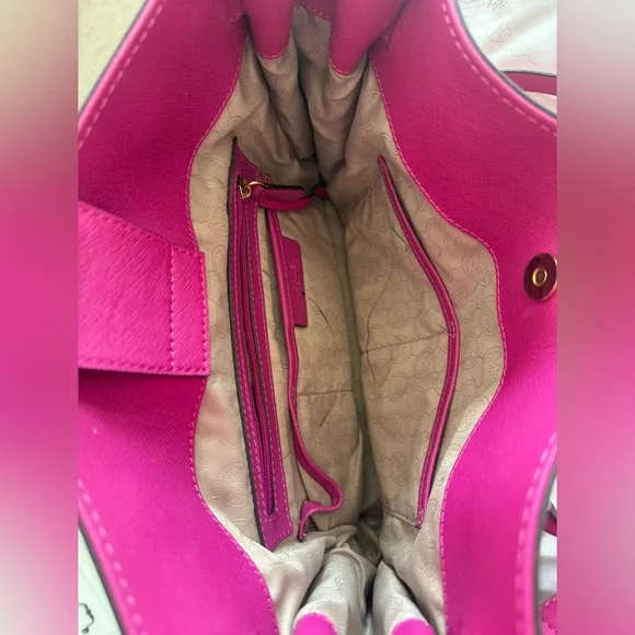 Michael Kors | Pink Large Hamilton Handbag - Picture 5 of 9